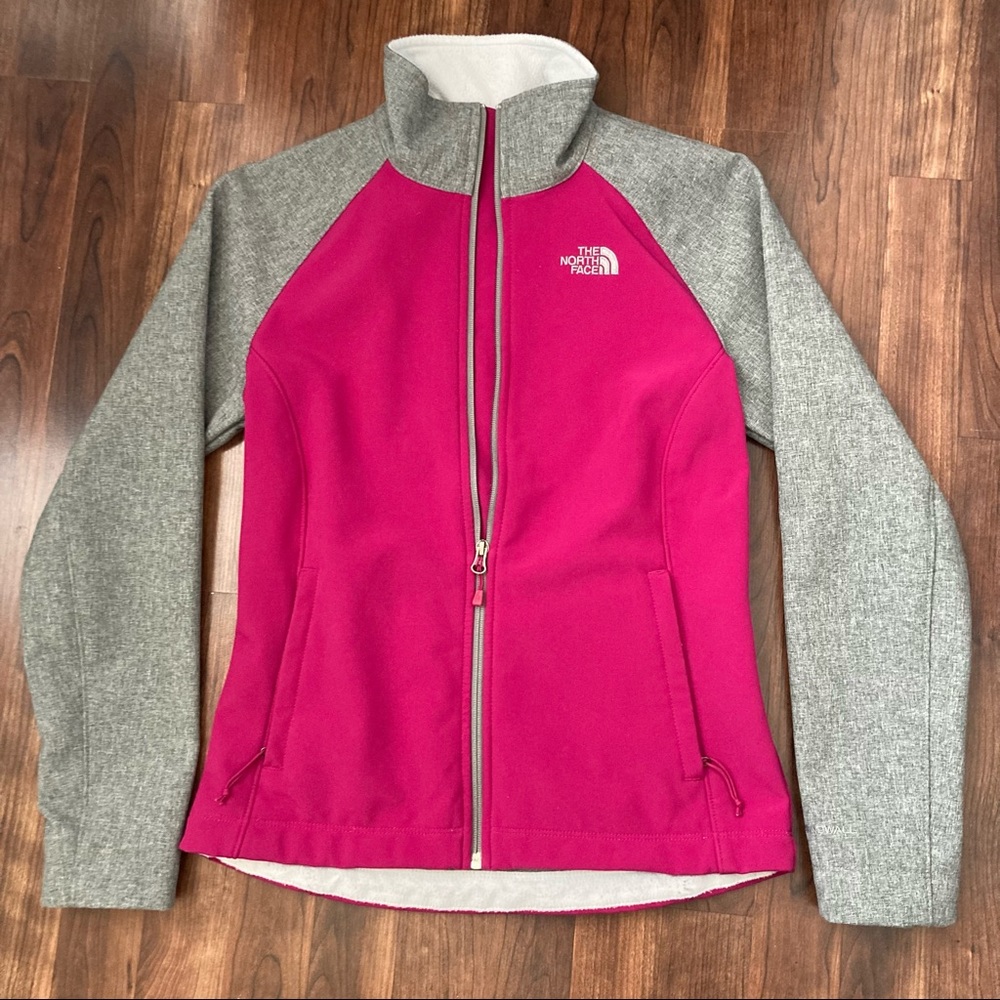 NEW Northface Small Pink/Gray Jacket